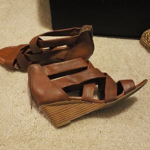 Brown wedges